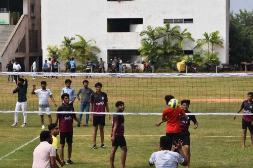 2-Professional--Interclass-Throw-Ball